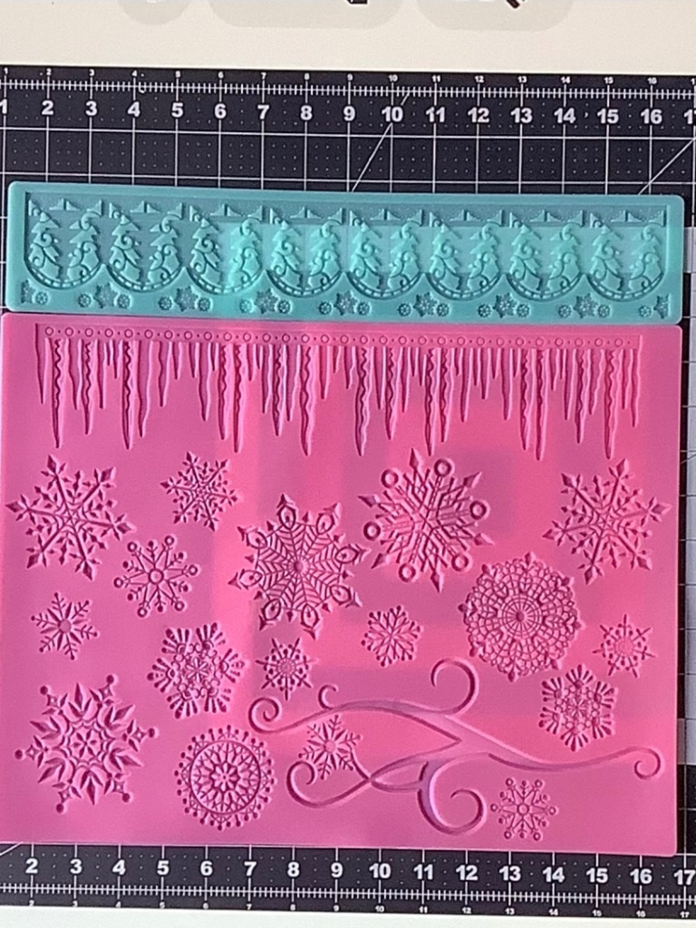 Christmas Large Size Silicone Cake Decorating Mold 3D Food Grade Silicone, 2 pcs